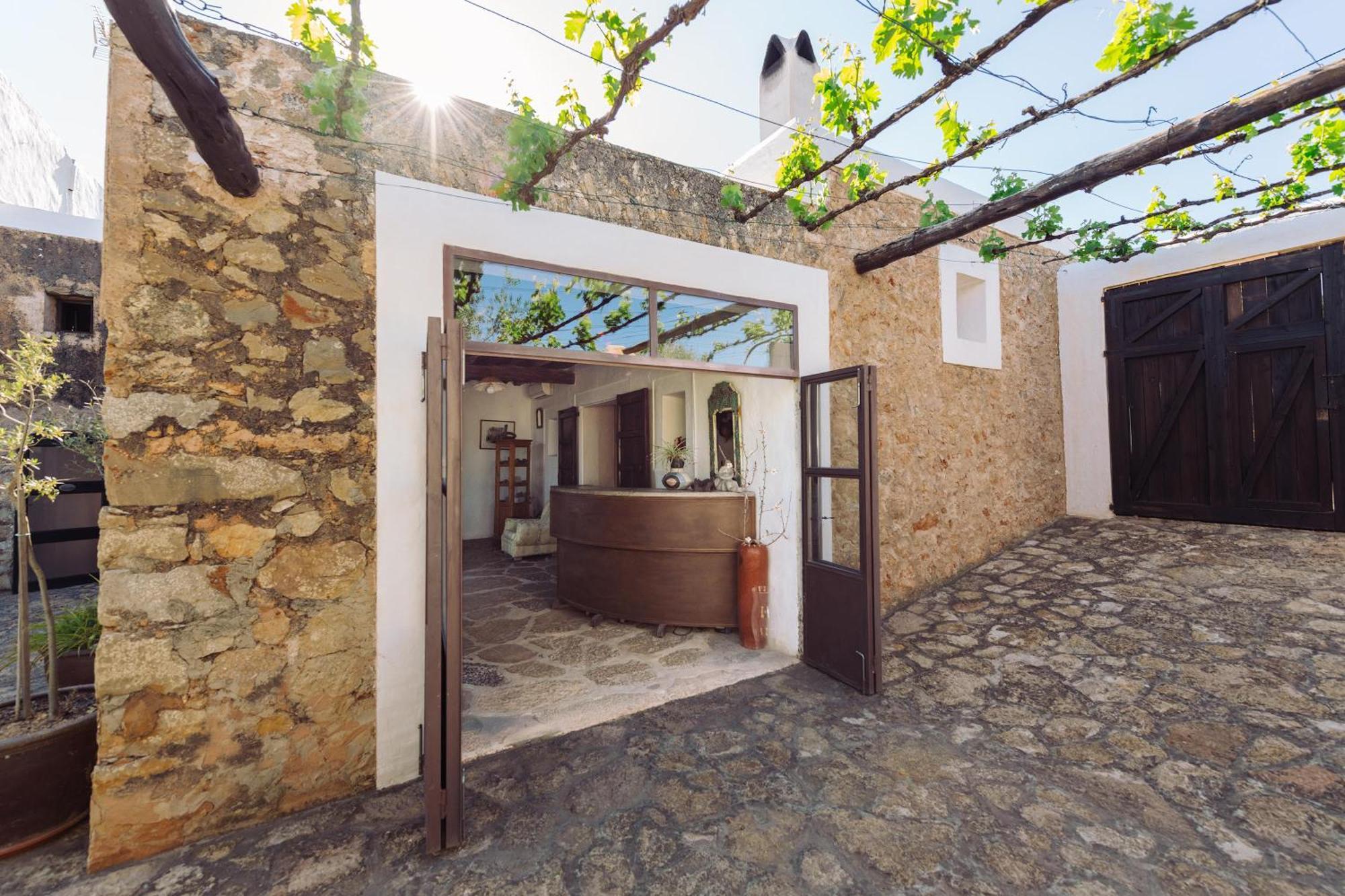 Hotel Rural Can Partit - Adults Only Santa Agnes de Corona Exteriör bild
